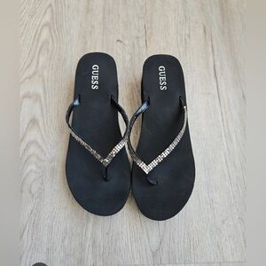 Like new GUESS black sandals 🩴 with rhinestone details Size 7M